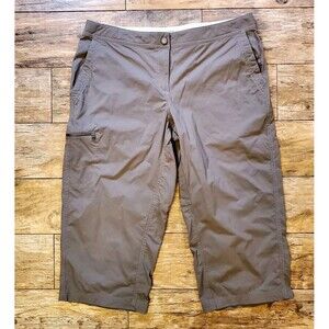 L.L. Bean Women's Cargo Capri Pants Size 14